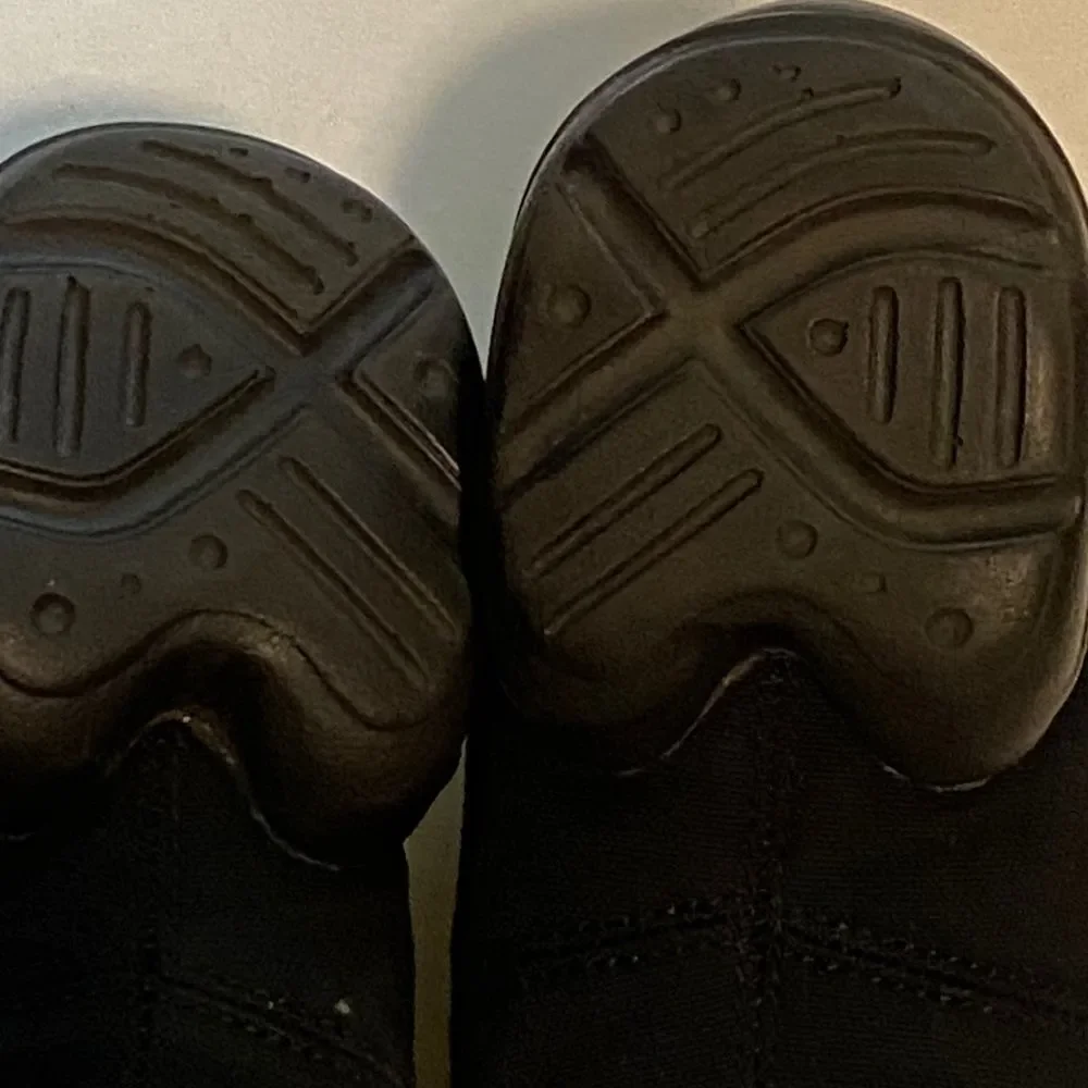 Classic Black Canvas Dansneaker Dance Sneakers Size SU 6.5